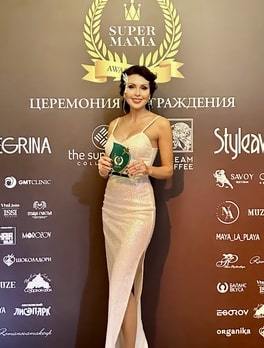 Super Mama Club. Татьяна Талашкина, основатель клиники GMTClinic получила премию Super Mama 2022