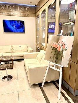 Искусство видеть красоту. Выставка Дмитрия Ермолова в GMTClinic