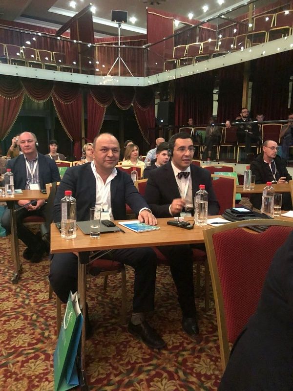 Салиджанов Анвар и Хайдаров Тимур на юбилейной конференции V международной школы маммопластики в Казани - фото №6